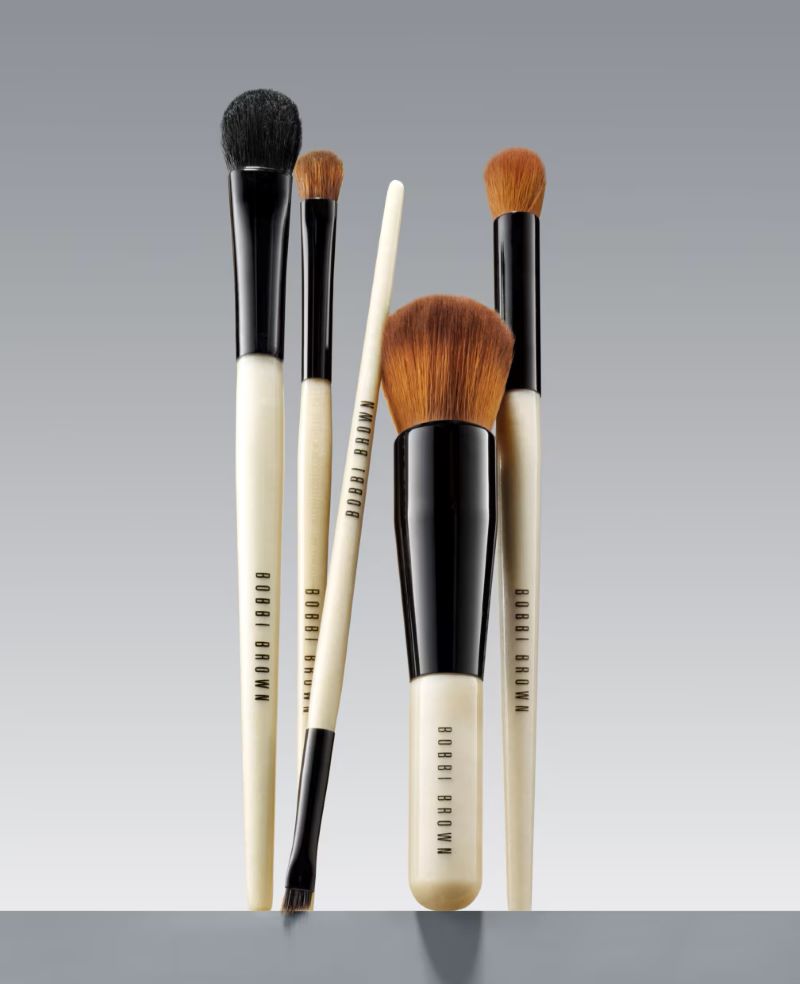 BOBBI BROWN Full coverage Face Brush ,  BOBBI BROWN , แปรง  BOBBI BROWN , แปรงแต่งหน้าแปรงแต่งหน้า bobbi brown รีวิว , แปรง Bobbi Brown Full Coverage รีวิว